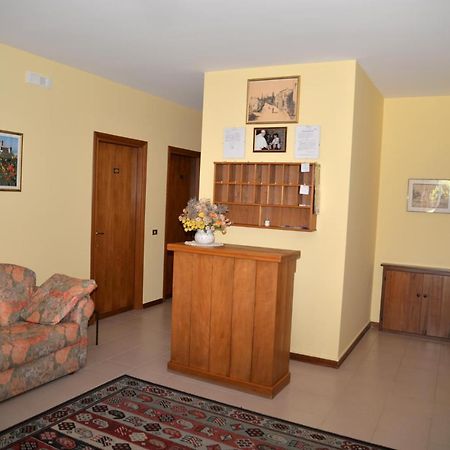 Camere Tiziana Assis Exterior foto